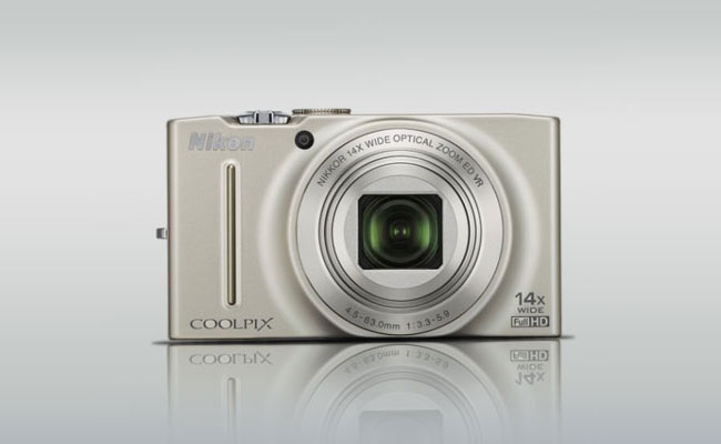 Nikon Coolpix S 8200